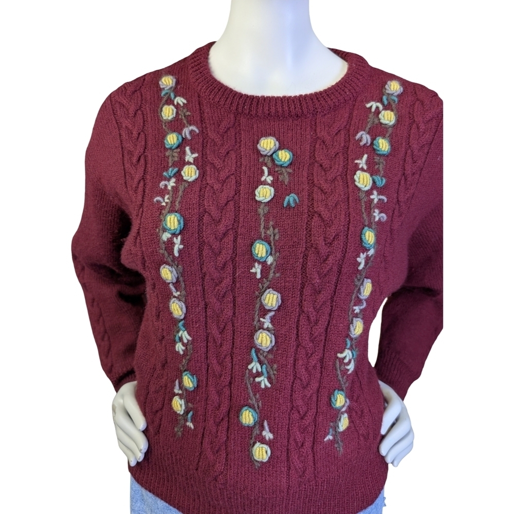 Vintage M 100% Wool Cable Knit Sweater Burgundy Textured Floral Motif, Size M
